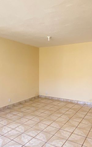 Casa para alugar com 109m², 2 quartos e 1 vaga Casa para alugar com 109m², 2 quartos e 1 vagaSala