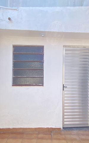 Casa para alugar com 109m², 2 quartos e 1 vaga Casa para alugar com 109m², 2 quartos e 1 vagaÁrea externa