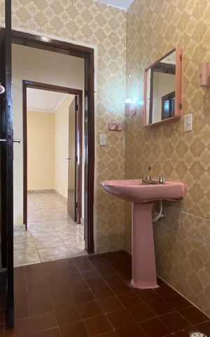 Casa para alugar com 109m², 2 quartos e 1 vaga Casa para alugar com 109m², 2 quartos e 1 vagaBanheiro