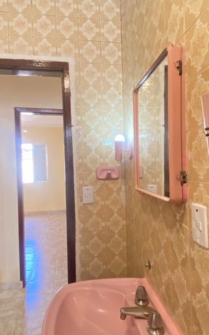 Casa para alugar com 109m², 2 quartos e 1 vaga Casa para alugar com 109m², 2 quartos e 1 vagaBanheiro