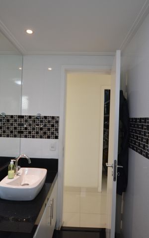 Apartamento à venda com 82m², 3 quartos e 1 vagaBANHEIRO
