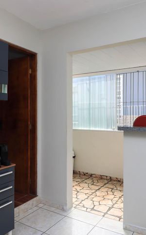 Casa à venda com 250m², 5 quartos e 2 vagas Casa à venda com 250m², 5 quartos e 2 vagasCozinha