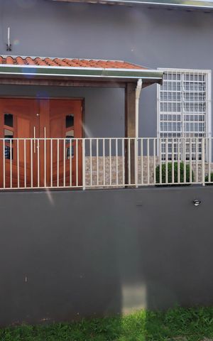 Casa à venda com 250m², 5 quartos e 2 vagas Casa à venda com 250m², 5 quartos e 2 vagasVista do quarto 3