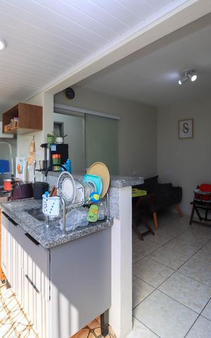 Casa à venda com 250m², 5 quartos e 2 vagas Casa à venda com 250m², 5 quartos e 2 vagasCozinha