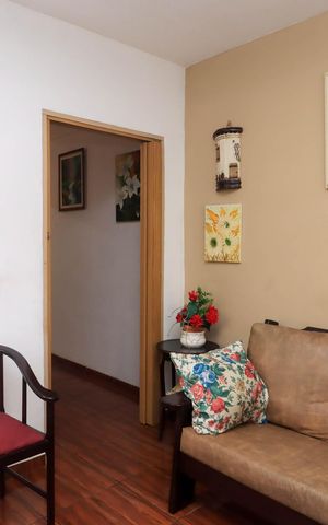 Casa à venda com 250m², 5 quartos e 2 vagas Casa à venda com 250m², 5 quartos e 2 vagasSala