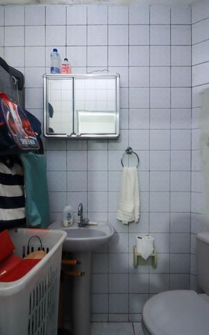 Casa à venda com 250m², 5 quartos e 2 vagas Casa à venda com 250m², 5 quartos e 2 vagasBanheiro de serviço