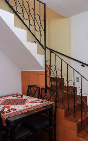 Casa à venda com 250m², 5 quartos e 2 vagas Casa à venda com 250m², 5 quartos e 2 vagasHall de entrada
