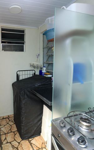 Casa à venda com 250m², 5 quartos e 2 vagas Casa à venda com 250m², 5 quartos e 2 vagasÁrea de serviço