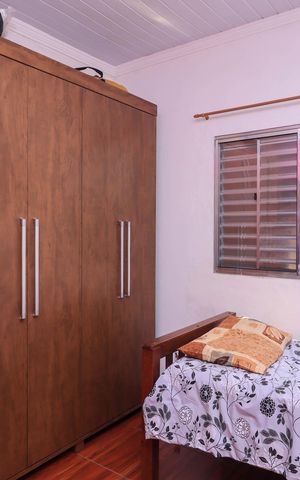 Casa à venda com 250m², 5 quartos e 2 vagas Casa à venda com 250m², 5 quartos e 2 vagasQuarto 4