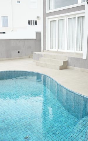 Casa de condomínio à venda com 360m², 4 quartos e 4 vagasPiscina
