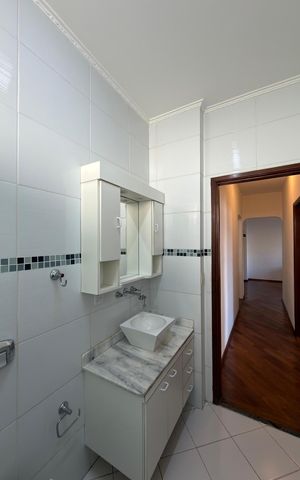 Apartamento à venda com 68m², 2 quartos e 1 vaga Apartamento à venda com 68m², 2 quartos e 1 vagaBanheiro Social