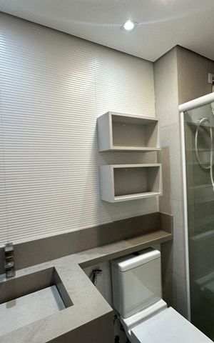 Apartamento à venda com 56m², 2 quartos e 1 vaga Apartamento à venda com 56m², 2 quartos e 1 vagaBanheiro Social