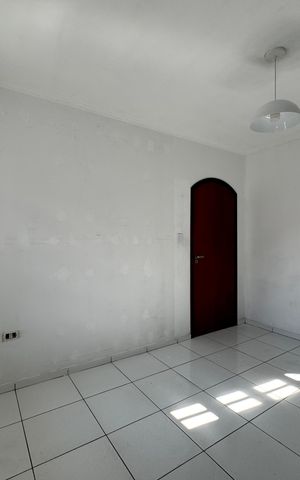 Casa para alugar com 175m², 2 quartos e 3 vagas Casa para alugar com 175m², 2 quartos e 3 vagasSala