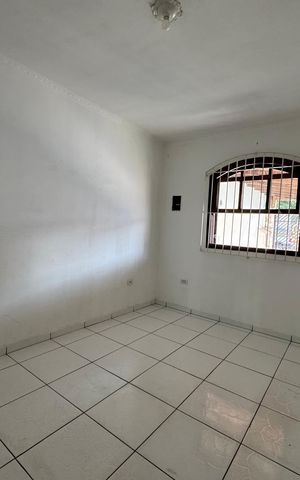 Casa para alugar com 175m², 2 quartos e 3 vagas Casa para alugar com 175m², 2 quartos e 3 vagasQuarto 1