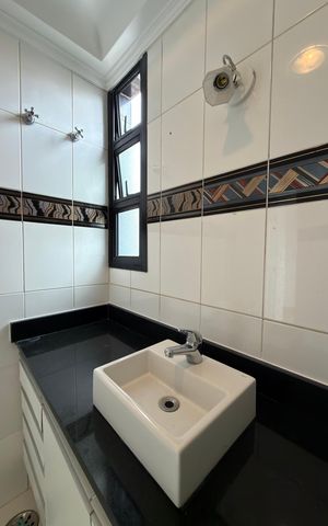 Apartamento à venda com 134m², 3 quartos e 2 vagas Apartamento à venda com 134m², 3 quartos e 2 vagasSuíte 2 Banheiro