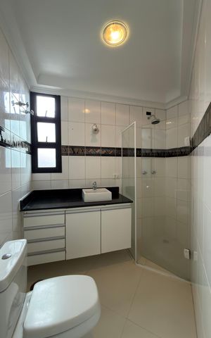 Apartamento à venda com 134m², 3 quartos e 2 vagas Apartamento à venda com 134m², 3 quartos e 2 vagasSuíte 2 Banheiro