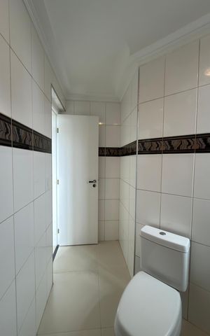 Apartamento à venda com 134m², 3 quartos e 2 vagas Apartamento à venda com 134m², 3 quartos e 2 vagasSuíte 2 Banheiro