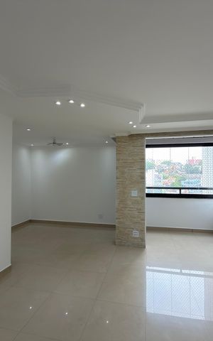 Apartamento à venda com 134m², 3 quartos e 2 vagas Apartamento à venda com 134m², 3 quartos e 2 vagasSala