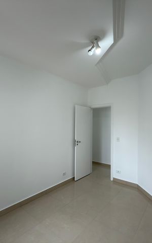 Apartamento à venda com 134m², 3 quartos e 2 vagas Apartamento à venda com 134m², 3 quartos e 2 vagasSuíte 3