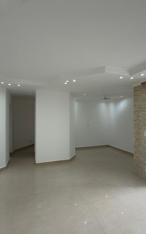 Apartamento à venda com 134m², 3 quartos e 2 vagas Apartamento à venda com 134m², 3 quartos e 2 vagasSala