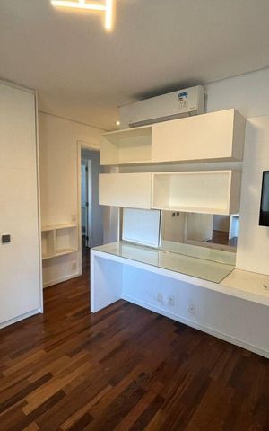 Apartamento para alugar com 560m², 4 quartos e 5 vagas