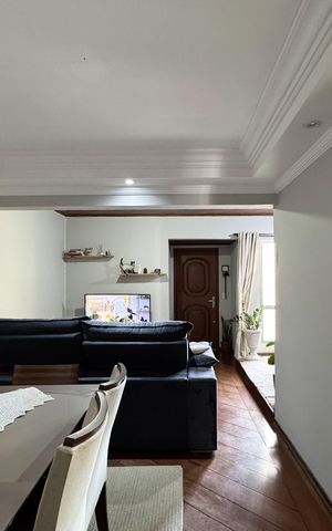 Apartamento à venda com 92m², 2 quartos e 1 vagaSala
