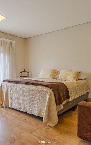 Casa à venda com 334m², 4 quartos e 7 vagas