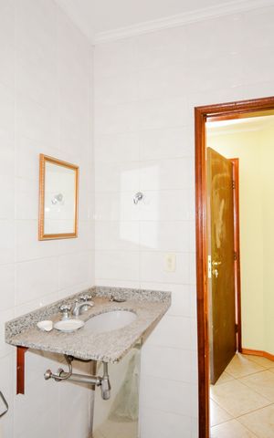 Apartamento à venda com 140m², 4 quartos e 1 vagaBanheiro Social 2