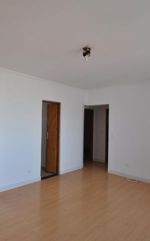 Apartamento para alugar com 67m², 2 quartos e 1 vagaSala