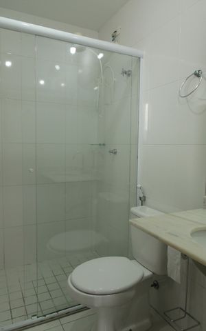 Apartamento para alugar com 77m², 2 quartos e 2 vagasBanheiro da Suíte