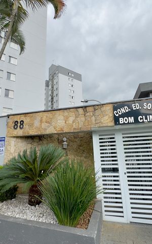 Apartamento para alugar com 57m², 2 quartos e 1 vaga Apartamento para alugar com 57m², 2 quartos e 1 vagaPlaca instalada na fachada do imóvel