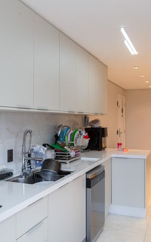 Apartamento à venda com 90m², 3 quartos e 2 vagasCozinha 