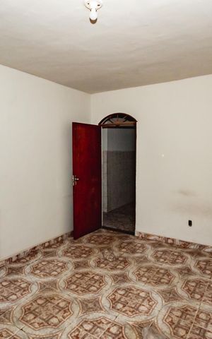 Casa para alugar com 150m², 3 quartos e 2 vagasSala