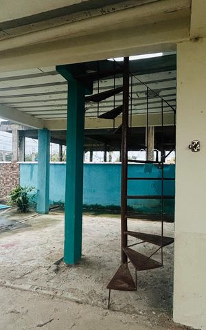 Casa para alugar com 230m², 2 quartos e 6 vagas