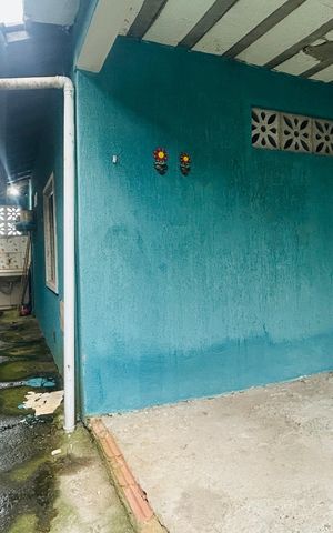 Casa para alugar com 230m², 2 quartos e 6 vagas