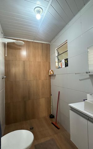 Casa à venda com 250m², 3 quartos e 1 vaga Casa à venda com 250m², 3 quartos e 1 vagaBanheiro 3