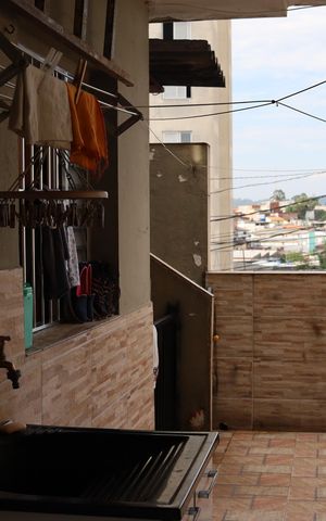 Casa à venda com 250m², 3 quartos e 1 vaga Casa à venda com 250m², 3 quartos e 1 vagaVaranda