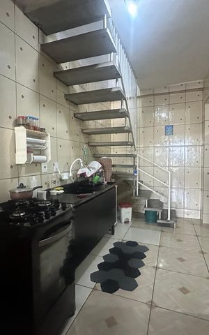 Casa à venda com 250m², 3 quartos e 1 vaga Casa à venda com 250m², 3 quartos e 1 vagaCozinha