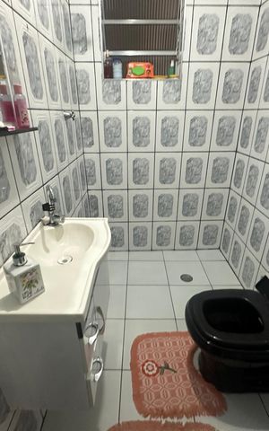Casa à venda com 250m², 3 quartos e 1 vaga Casa à venda com 250m², 3 quartos e 1 vagaBanheiro 1