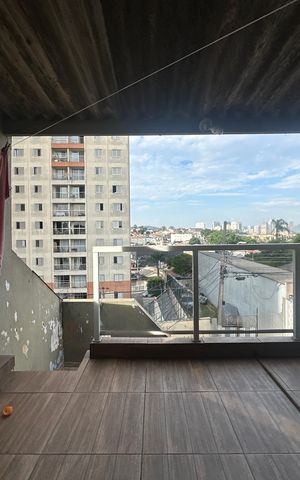 Casa à venda com 250m², 3 quartos e 1 vaga Casa à venda com 250m², 3 quartos e 1 vagaVaranda