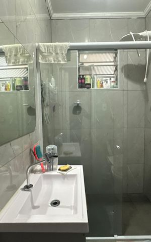 Casa à venda com 250m², 3 quartos e 1 vaga Casa à venda com 250m², 3 quartos e 1 vagaBanheiro 2