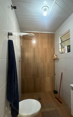Casa à venda com 250m², 3 quartos e 1 vaga Casa à venda com 250m², 3 quartos e 1 vagaBanheiro 3