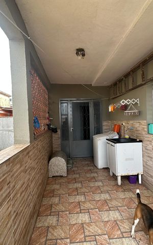 Casa à venda com 250m², 3 quartos e 1 vaga Casa à venda com 250m², 3 quartos e 1 vagaQuintal