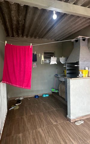 Casa à venda com 250m², 3 quartos e 1 vaga Casa à venda com 250m², 3 quartos e 1 vagaChurrasqueira