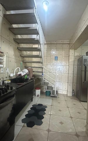Casa à venda com 250m², 3 quartos e 1 vaga Casa à venda com 250m², 3 quartos e 1 vagaCozinha