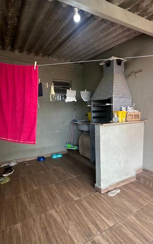 Casa à venda com 250m², 3 quartos e 1 vaga Casa à venda com 250m², 3 quartos e 1 vagaChurrasqueira
