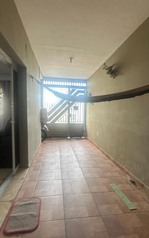 Casa à venda com 250m², 3 quartos e 1 vaga Casa à venda com 250m², 3 quartos e 1 vagaGaragem