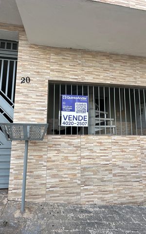 Casa à venda com 250m², 3 quartos e 1 vaga Casa à venda com 250m², 3 quartos e 1 vagaFachada