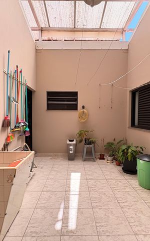 Casa à venda com 433m², 3 quartos e 6 vagas Casa à venda com 433m², 3 quartos e 6 vagasLavanderia