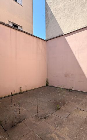 Casa à venda com 433m², 3 quartos e 6 vagas Casa à venda com 433m², 3 quartos e 6 vagasQuintal salão